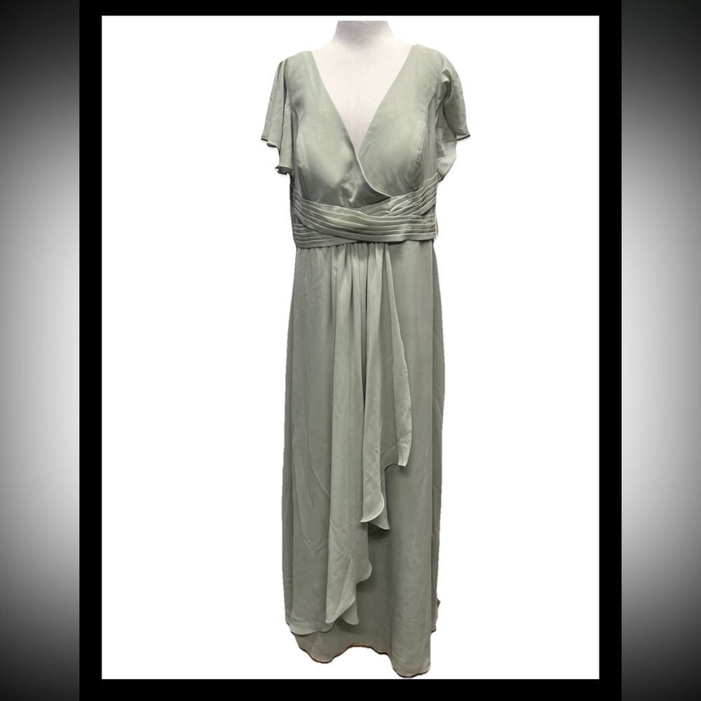 JJ’s House A Line V Neck Floor Length Chiffon Bridesmaid Dress US 16W